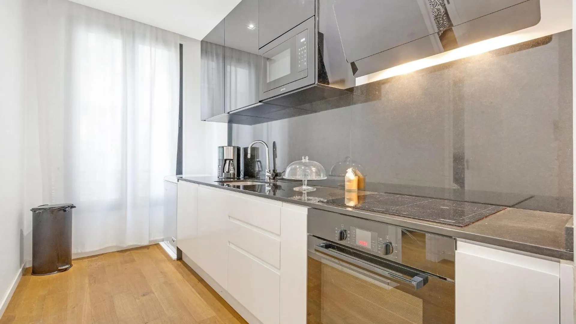 Blue Nights Sebastopol 110 Apartman